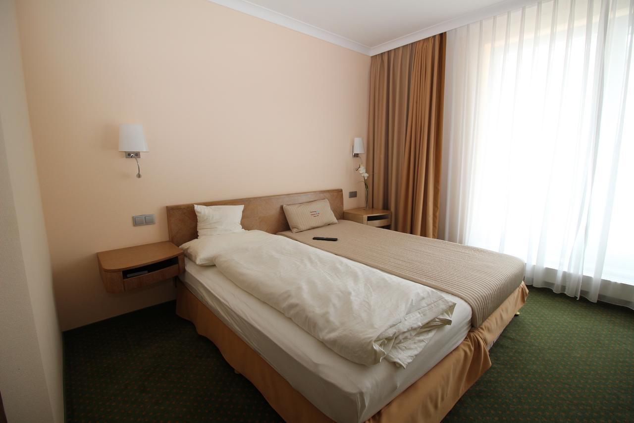 הילדסהיים Lindemann Hotel מראה חיצוני תמונה